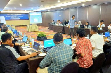 31 Jurnalis Indonesia Timur Ikuti Pelatihan Cek Fakta Jelang Pemilu 2024 2e06592.jpg