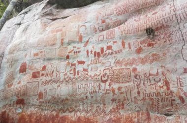 Tampilkan Seni Cadas Raksasa Jejak Umat Nabi Hud Ditemukan Di Amazon Ad860c1.jpg